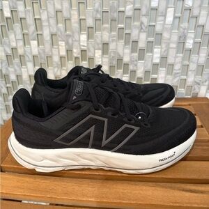 MVNGOLK6  New Balance Fresh Foam X Vongo v6 Black White Men’s Size 8 Women’s 8.5